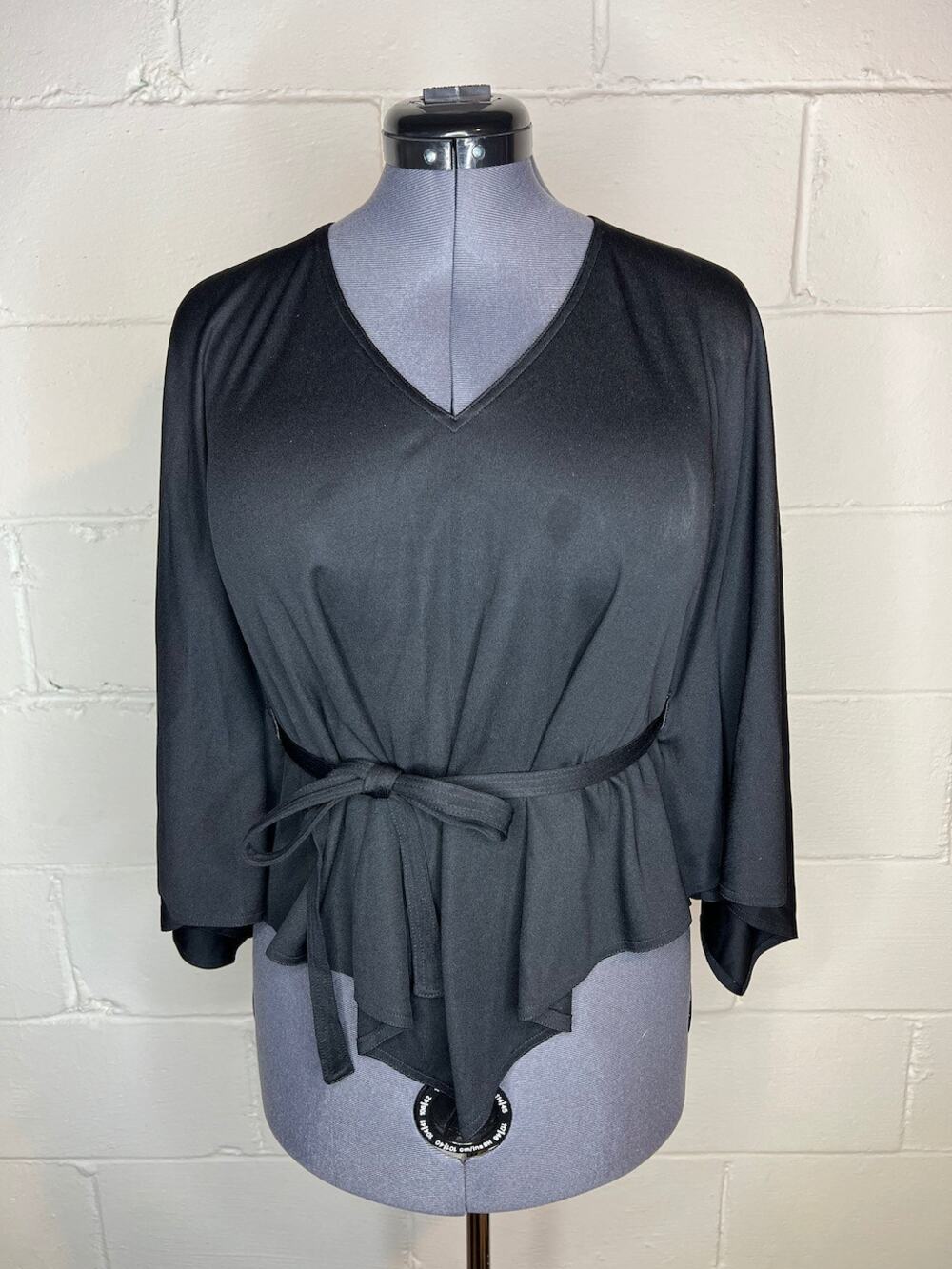 batwing Blouse black 1970s